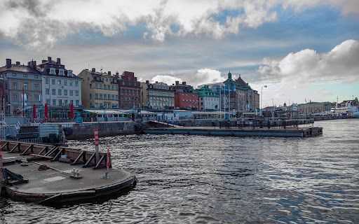 Beautiful Shot of Colorful Buildings  from Chrome web store to be run with OffiDocs Chromium online