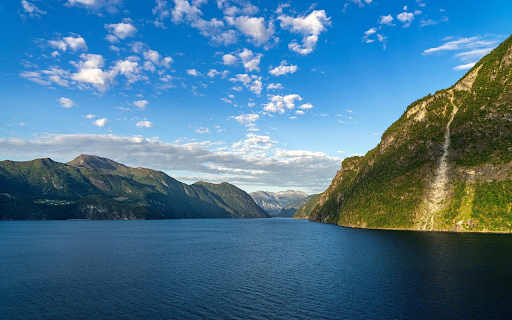Blue Mountain Lake  from Chrome web store to be run with OffiDocs Chromium online