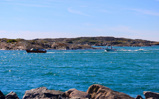 blue sea and boat  from Chrome web store to be run with OffiDocs Chromium online