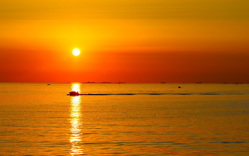 boat and sunset  from Chrome web store to be run with OffiDocs Chromium online