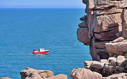 Boat and the sea  from Chrome web store to be run with OffiDocs Chromium online