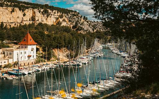 Boats in a Town MU  from Chrome web store to be run with OffiDocs Chromium online