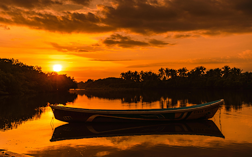 Bote en el Atardecer  from Chrome web store to be run with OffiDocs Chromium online