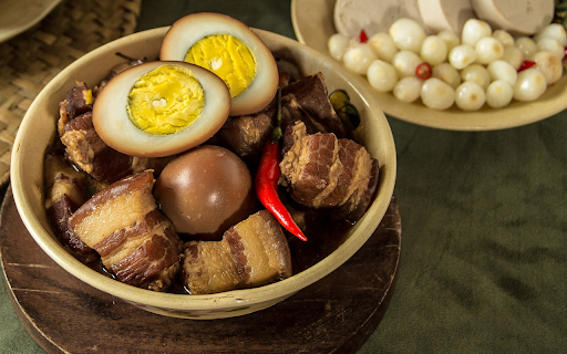 Bowl of braised meat and eggs  from Chrome web store to be run with OffiDocs Chromium online