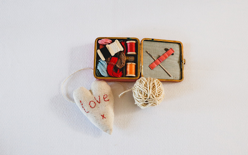 Box of needles and crochet items  from Chrome web store to be run with OffiDocs Chromium online