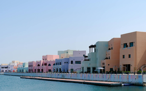 Buildings facing the river  from Chrome web store to be run with OffiDocs Chromium online
