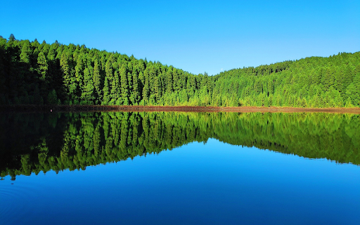 Calm Lake  from Chrome web store to be run with OffiDocs Chromium online