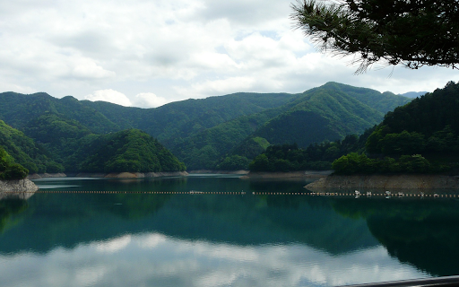 Calm Lake Surface  from Chrome web store to be run with OffiDocs Chromium online