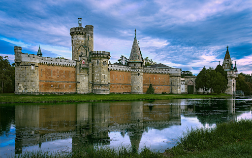 Castle by the lake  from Chrome web store to be run with OffiDocs Chromium online