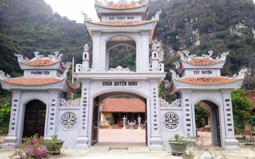 Chua Duyen Ninh  from Chrome web store to be run with OffiDocs Chromium online