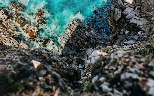 Cliffs by the sea  from Chrome web store to be run with OffiDocs Chromium online
