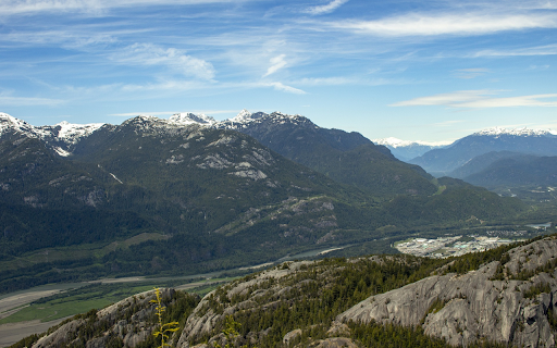 Covered by hills and mountains  from Chrome web store to be run with OffiDocs Chromium online