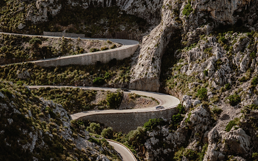Curved road in the mountains  from Chrome web store to be run with OffiDocs Chromium online