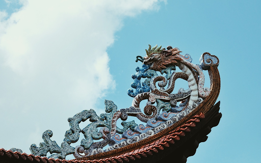 Curved roof and dragon shape  from Chrome web store to be run with OffiDocs Chromium online
