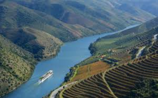 Douro Valley  from Chrome web store to be run with OffiDocs Chromium online