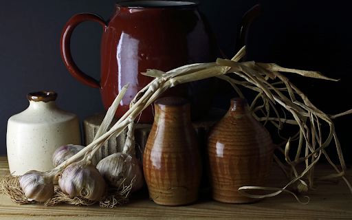 Dried garlic and wine bottle  from Chrome web store to be run with OffiDocs Chromium online