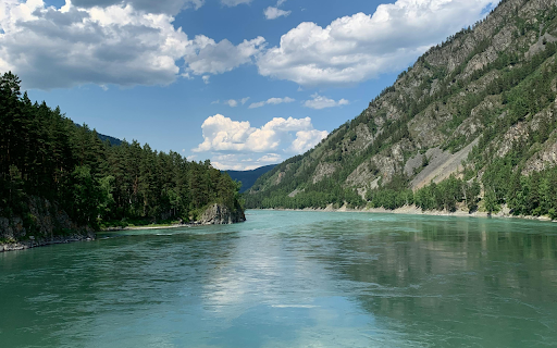 Drone Shot of a Scenic Lake  from Chrome web store to be run with OffiDocs Chromium online