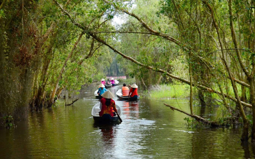 Exploring Tân Lập Floating Village by Boat  from Chrome web store to be run with OffiDocs Chromium online
