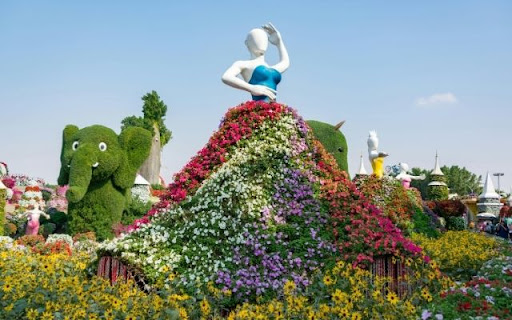 Floral Sculpture at Dubai Miracle Garden  from Chrome web store to be run with OffiDocs Chromium online