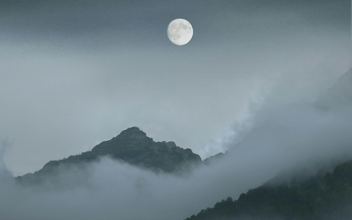 Full Moon over Foggy Mountains Covered With Clouds  from Chrome web store to be run with OffiDocs Chromium online