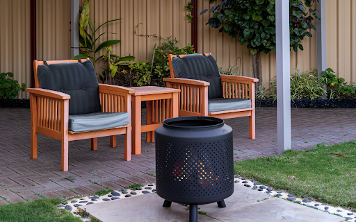 Garden table and chairs set  from Chrome web store to be run with OffiDocs Chromium online