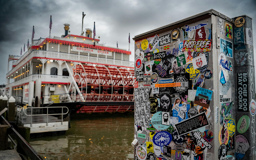 Georgia Queen Steamboat by Savannah Waterfront  from Chrome web store to be run with OffiDocs Chromium online