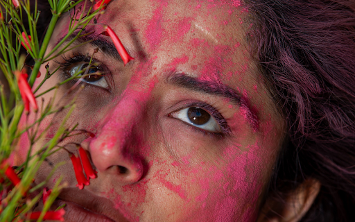 Girl and blush  from Chrome web store to be run with OffiDocs Chromium online