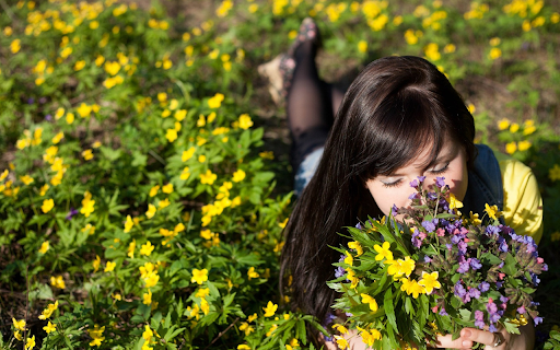 Girl in the middle of a flower garden  from Chrome web store to be run with OffiDocs Chromium online