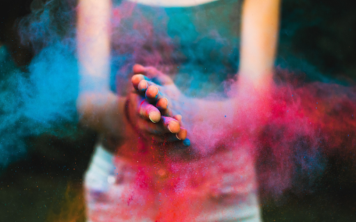 Girl playing paint  from Chrome web store to be run with OffiDocs Chromium online