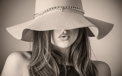 Girl wearing a hood  from Chrome web store to be run with OffiDocs Chromium online
