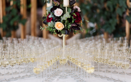 Glasses at the party  from Chrome web store to be run with OffiDocs Chromium online