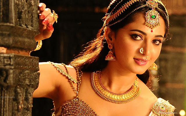 Gorgeous Anushka  from Chrome web store to be run with OffiDocs Chromium online