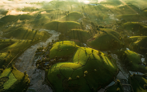 Green hills with sunshine and dew  from Chrome web store to be run with OffiDocs Chromium online