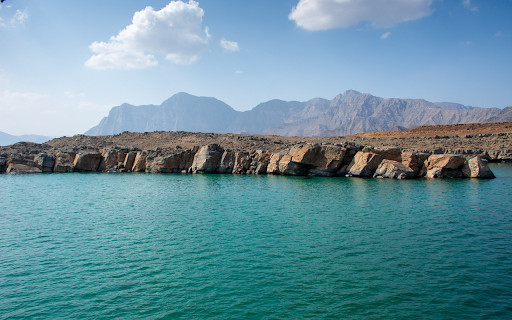 Green lake and rocky mountains  from Chrome web store to be run with OffiDocs Chromium online