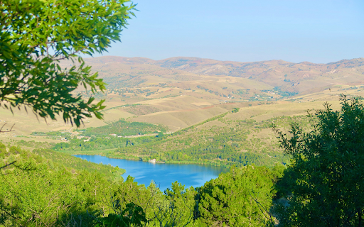 Green lake between mountains and hills from Chrome web store to be run with OffiDocs Chromium online Green lake between mountains and hills from Chrome web store to be run with OffiDocs Chromium online