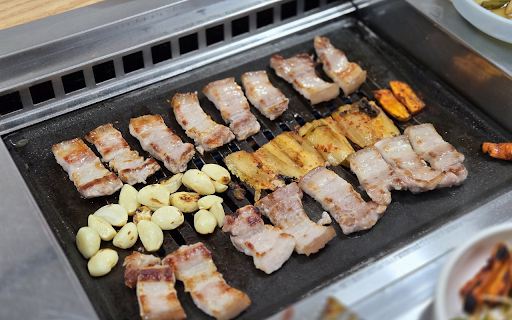 Grilled meat dish  from Chrome web store to be run with OffiDocs Chromium online