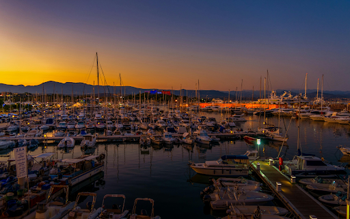 Harbour During Golden Hour  from Chrome web store to be run with OffiDocs Chromium online