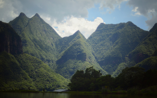high green hills  from Chrome web store to be run with OffiDocs Chromium online