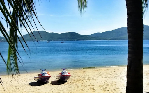 Hòn Chồng – The Enchanting Rock Formation of Nha Trang  from Chrome web store to be run with OffiDocs Chromium online
