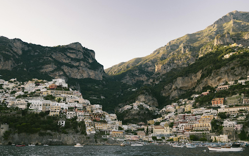 House built on the mountain  from Chrome web store to be run with OffiDocs Chromium online