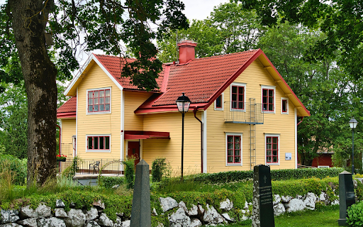 House with red roof painted yellow  from Chrome web store to be run with OffiDocs Chromium online