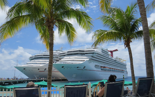 Huge yacht  from Chrome web store to be run with OffiDocs Chromium online