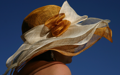 Iridescent hat  from Chrome web store to be run with OffiDocs Chromium online