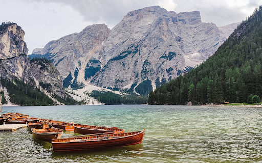 Lake, mountains, forests and boats  from Chrome web store to be run with OffiDocs Chromium online