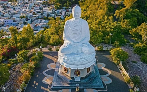 Long Son Pagoda – The Spiritual Heart of Nha Trang  from Chrome web store to be run with OffiDocs Chromium online