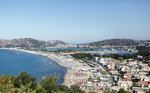 Look from Sunny Naples Shore  from Chrome web store to be run with OffiDocs Chromium online
