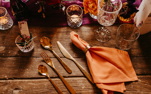 Luxury dining utensils  from Chrome web store to be run with OffiDocs Chromium online