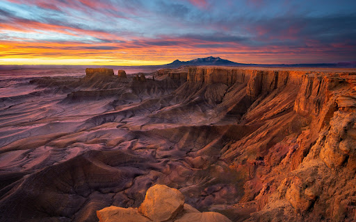 Majestic Canyon Sunset  from Chrome web store to be run with OffiDocs Chromium online