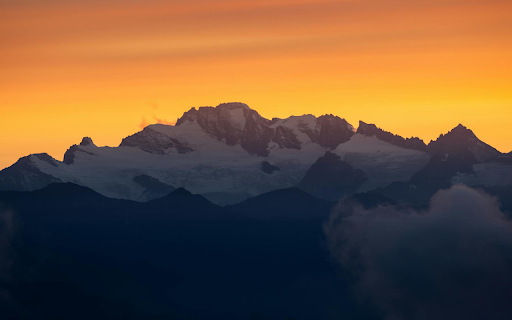 Majestic high mountains  from Chrome web store to be run with OffiDocs Chromium online