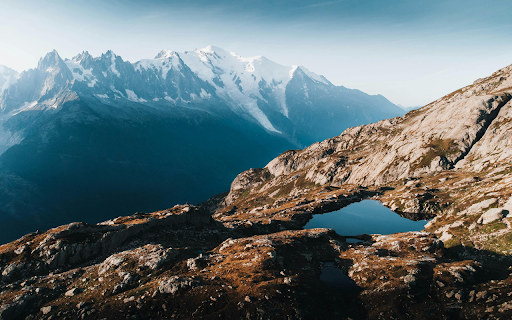 Majestic Snowcapped Mountains  from Chrome web store to be run with OffiDocs Chromium online
